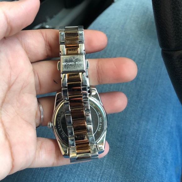 Two Michael kors watches main image 5